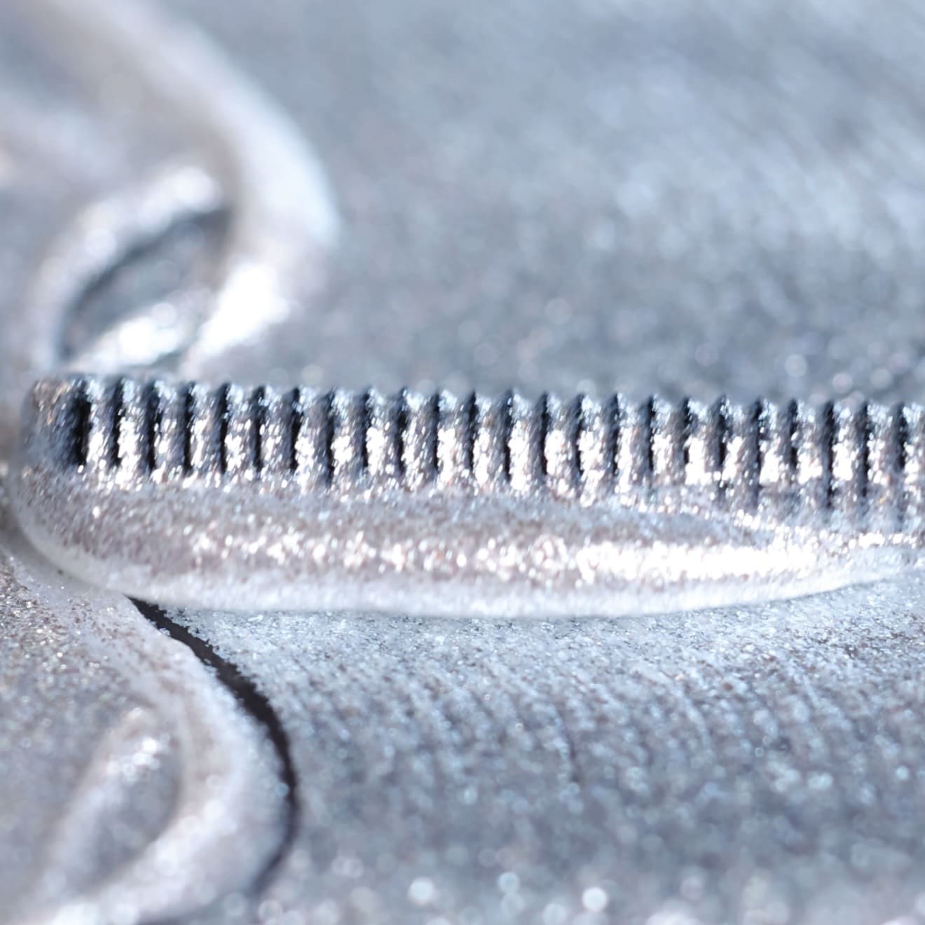 LashTrip™ - Berlin Steel