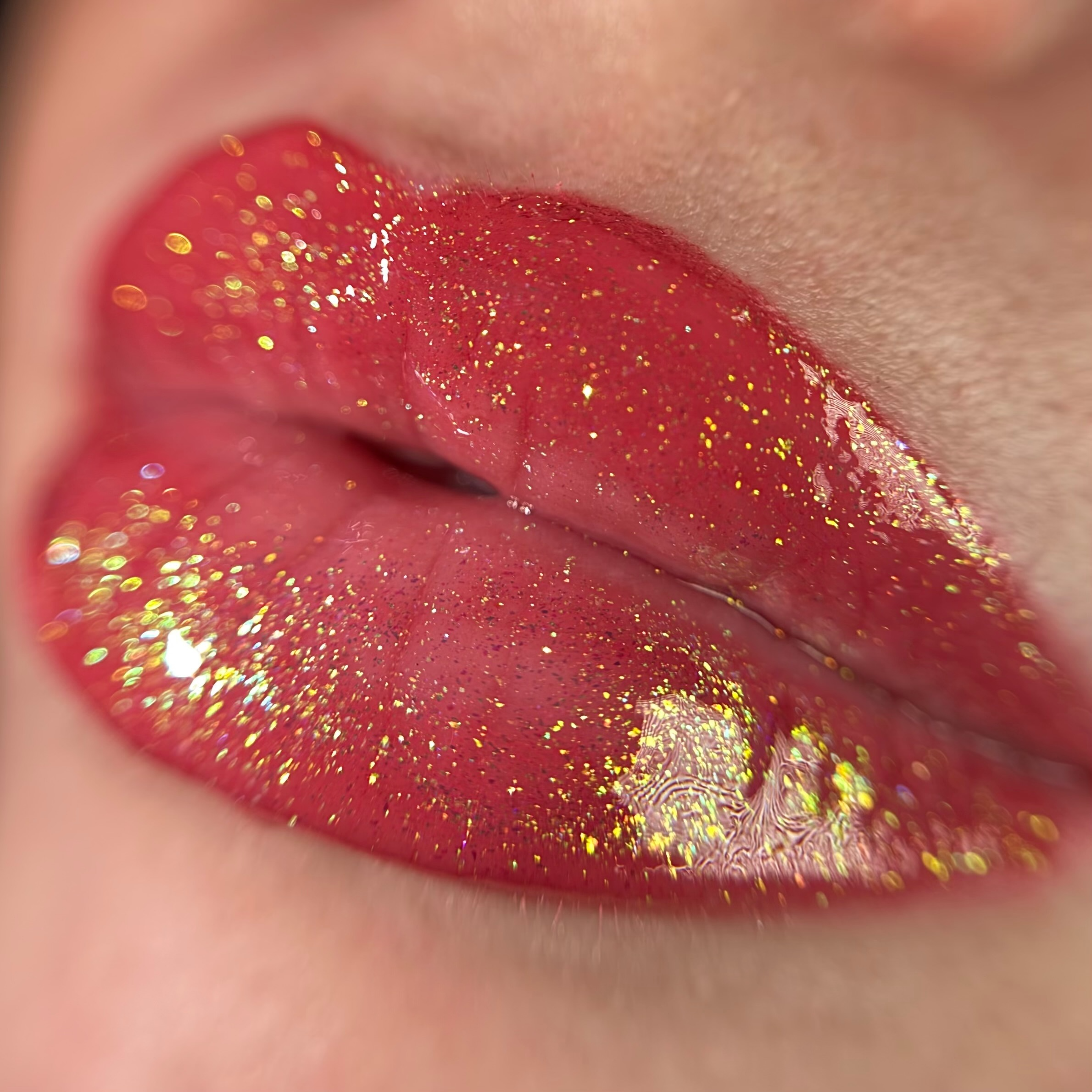 HoloGloss™ – Whispering